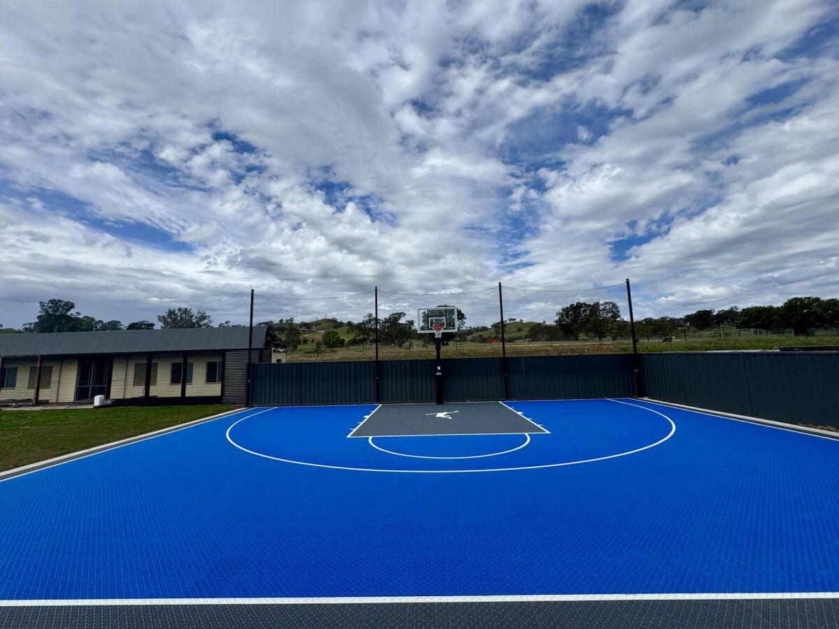Bonnie Doon Basketball Court with Slam Man™ Pro