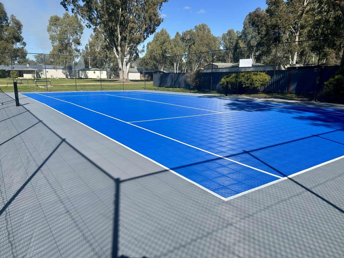 Holiday Park Tennis Court Installation at Ingenia Murray Bend