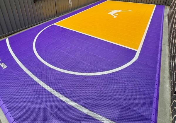 Ballarat Custom Slam Man Basketball Court Including Fence Nets
